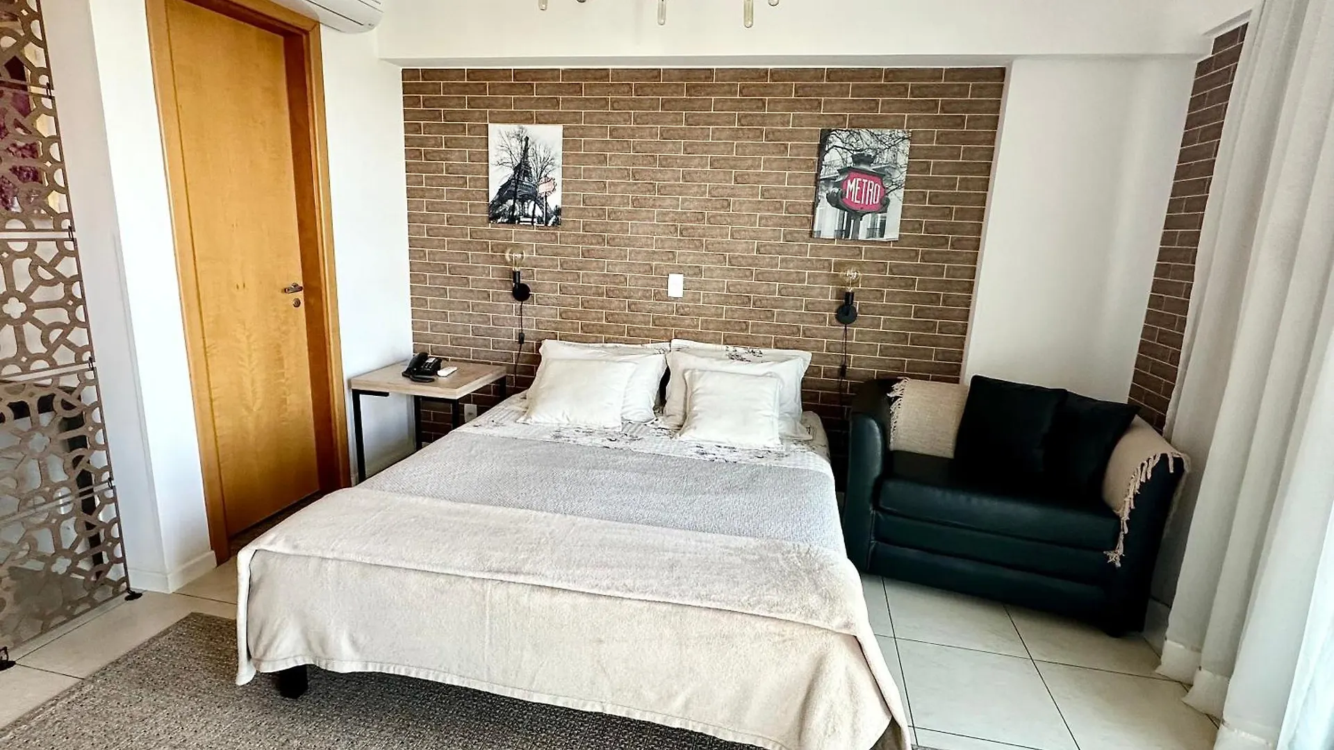 Ed Saint Moritz, Flat Com Garagem 02, Shn No Coracao De Brasilia Daire